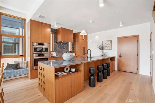 647 Navy Street, Santa Monica, CA 90405