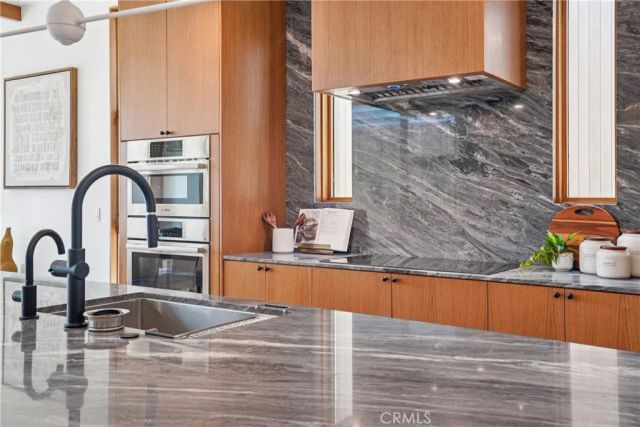 647 Navy Street, Santa Monica, CA 90405