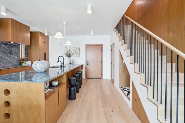 647 Navy Street, Santa Monica, CA 90405