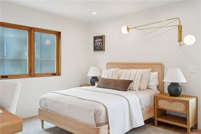 647 Navy Street, Santa Monica, CA 90405