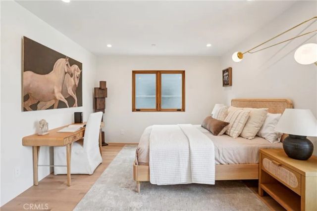 647 Navy Street, Santa Monica, CA 90405