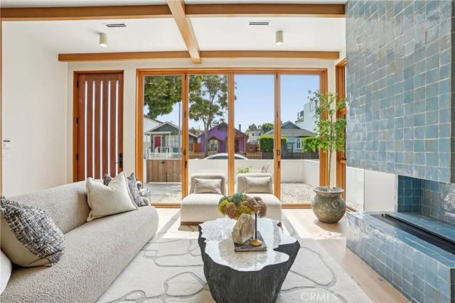 647 Navy Street, Santa Monica, CA 90405