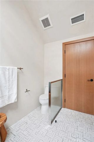 647 Navy Street, Santa Monica, CA 90405