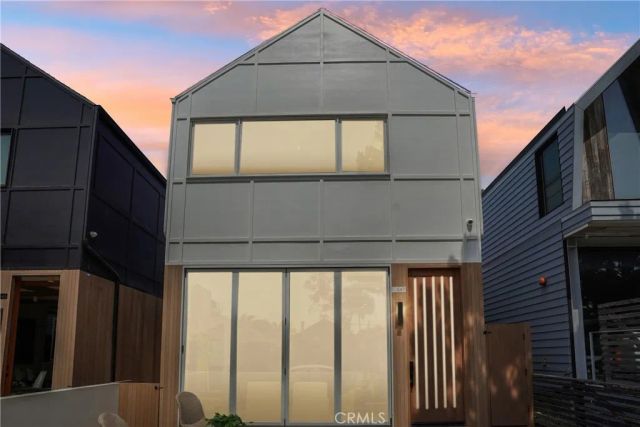 647 Navy Street, Santa Monica, CA 90405