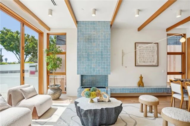 647 Navy Street, Santa Monica, CA 90405