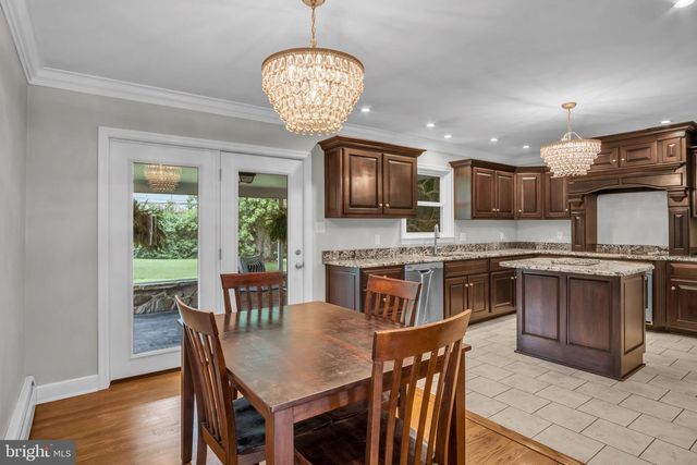 458 LEEARDEN RD, Hershey, PA 17033