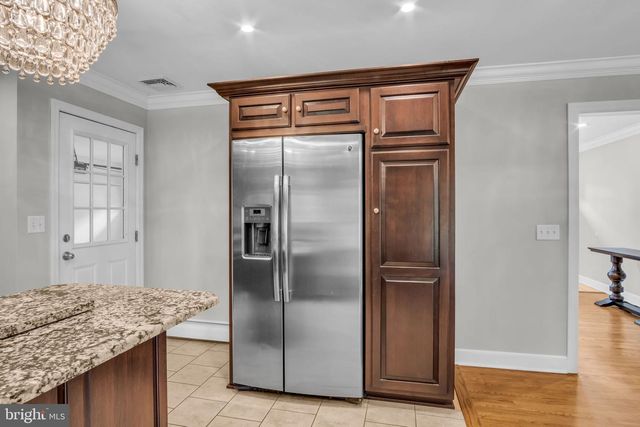 458 LEEARDEN RD, Hershey, PA 17033
