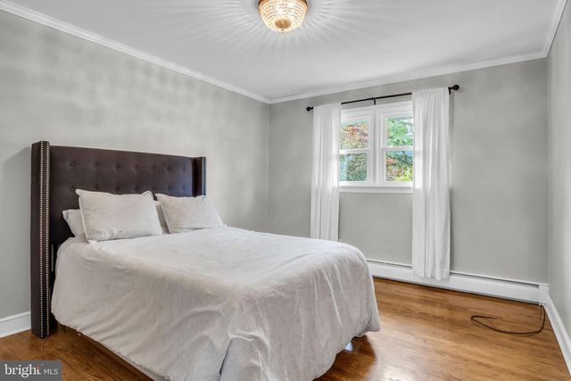 458 LEEARDEN RD, Hershey, PA 17033