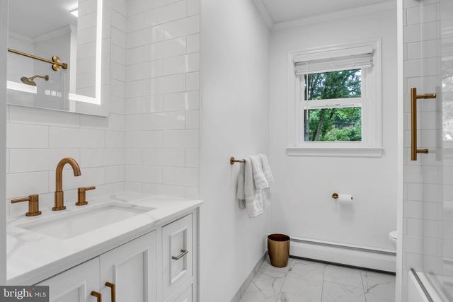 458 LEEARDEN RD, Hershey, PA 17033