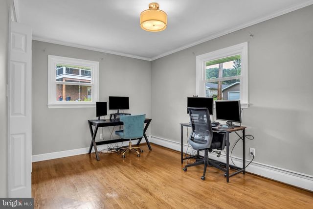 458 LEEARDEN RD, Hershey, PA 17033