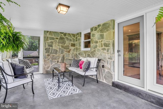 458 LEEARDEN RD, Hershey, PA 17033