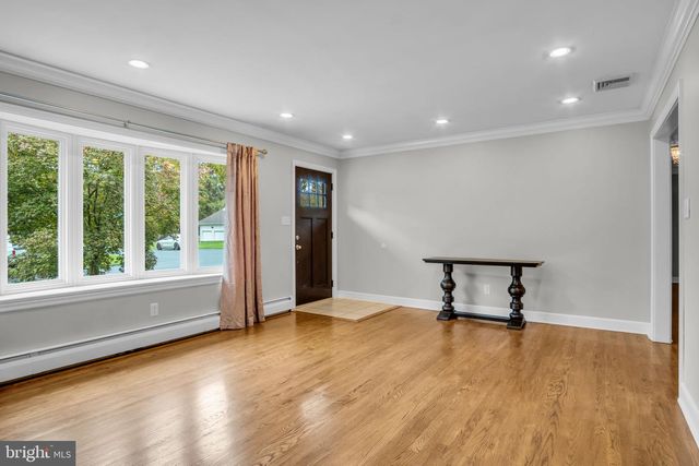 458 LEEARDEN RD, Hershey, PA 17033