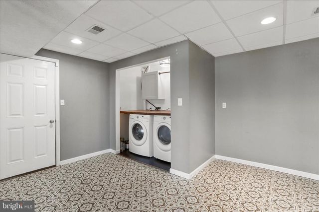 82 BISHOP AVE, Inwood, WV 25428