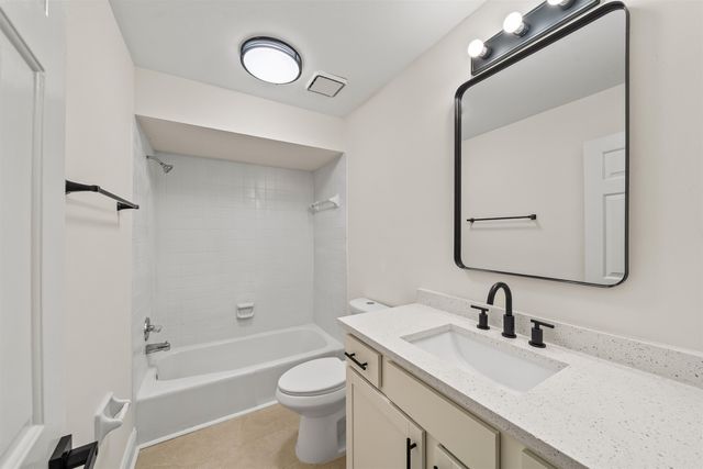 8150 PLANTERS GROVE CV, Cordova, TN 38018