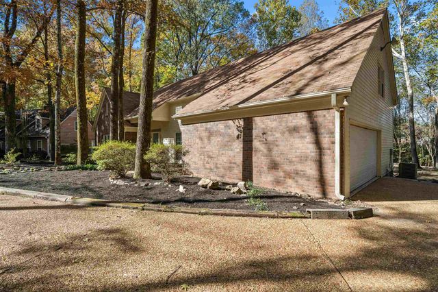 8150 PLANTERS GROVE CV, Cordova, TN 38018