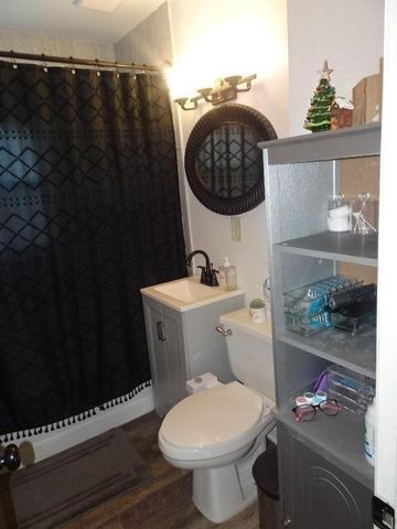 1001 E Chicago Street, Valparaiso, IN 46383