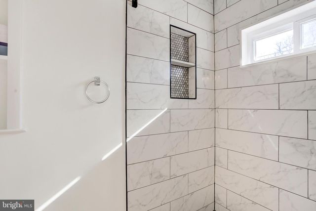 2318 MALRAUX DR, Vienna, VA 22182