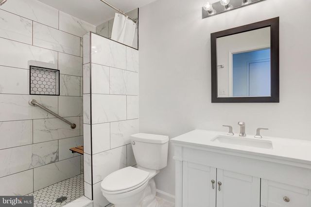 2318 MALRAUX DR, Vienna, VA 22182