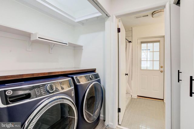 2318 MALRAUX DR, Vienna, VA 22182