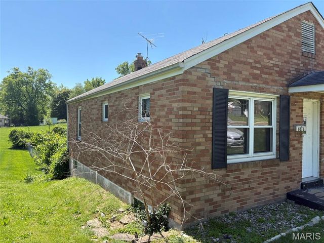 8816 Cozens Avenue, Jennings, MO 63136