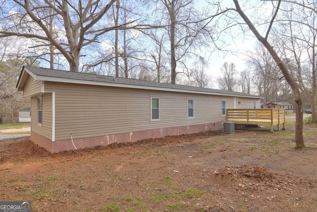 144 Skyland Drive E, Locust Grove, GA 30248