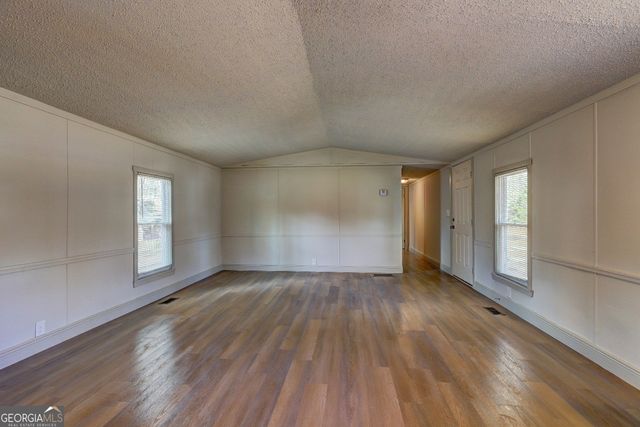 144 Skyland Drive E, Locust Grove, GA 30248