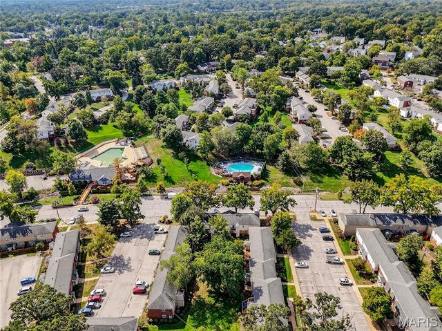 9067 Wrenwood Lane, Brentwood, MO 63144