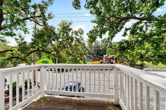 9067 Wrenwood Lane, Brentwood, MO 63144