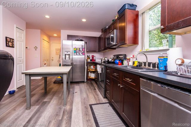 25188 Dunham Court, Farmington Hills, MI 48336