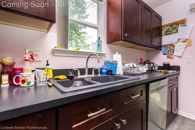 25188 Dunham Court, Farmington Hills, MI 48336