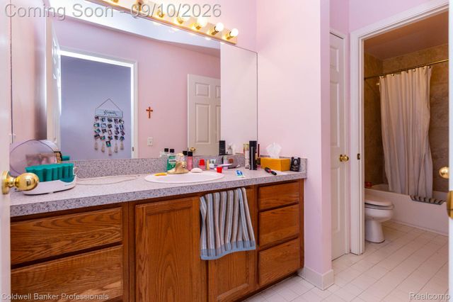 25188 Dunham Court, Farmington Hills, MI 48336