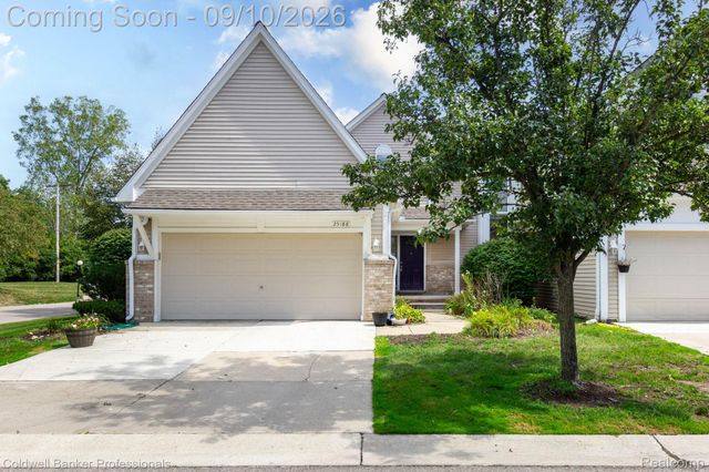 25188 Dunham Court, Farmington Hills, MI 48336