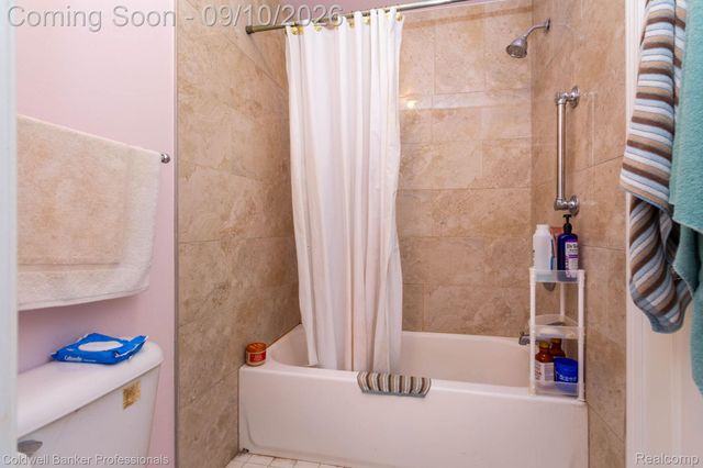 25188 Dunham Court, Farmington Hills, MI 48336