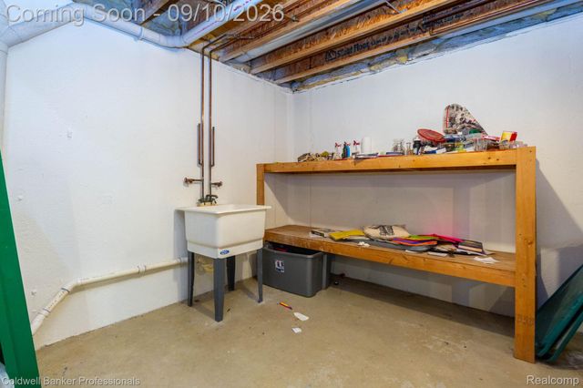 25188 Dunham Court, Farmington Hills, MI 48336