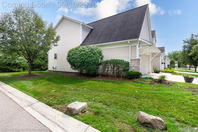 25188 Dunham Court, Farmington Hills, MI 48336