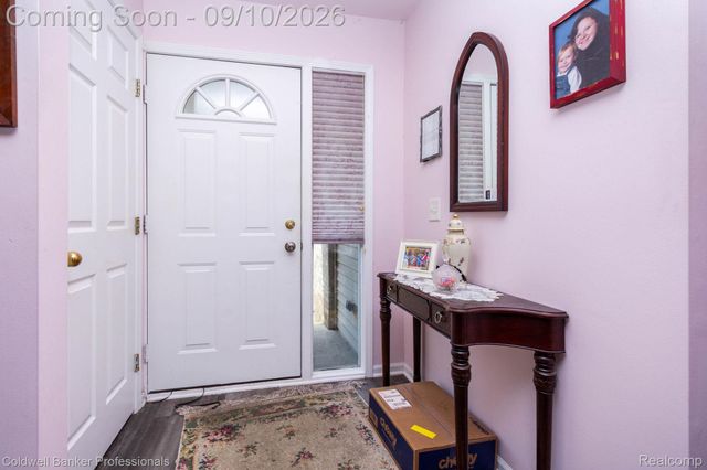 25188 Dunham Court, Farmington Hills, MI 48336