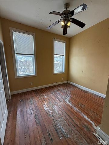 3332 Nebraska Avenue, St Louis, MO 63118