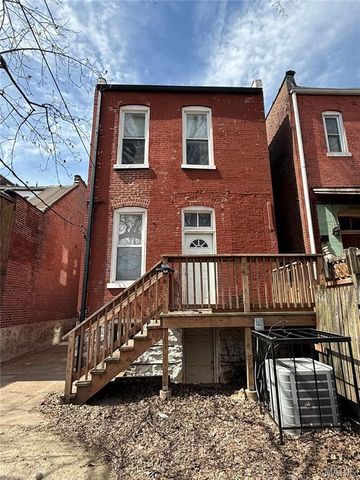 3332 Nebraska Avenue, St Louis, MO 63118