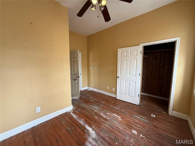 3332 Nebraska Avenue, St Louis, MO 63118