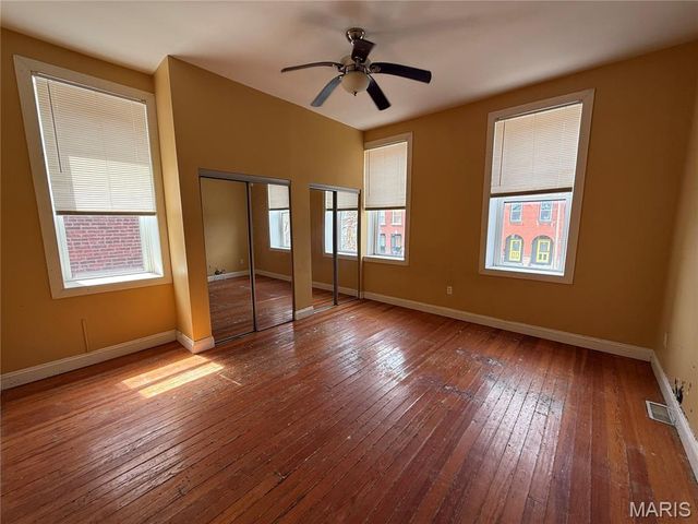 3332 Nebraska Avenue, St Louis, MO 63118