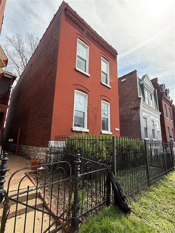 3332 Nebraska Avenue, St Louis, MO 63118