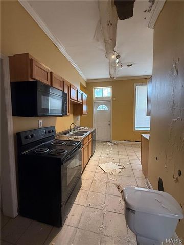 3332 Nebraska Avenue, St Louis, MO 63118
