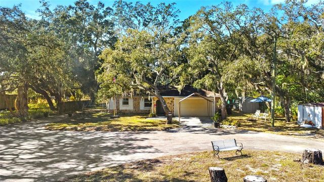 10100 FRIERSON LAKE DRIVE, Hudson, FL 34669