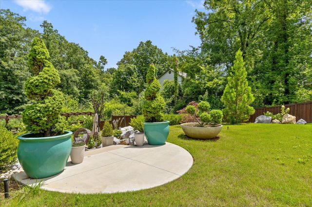 9321 Royal Shadows Drive, Chattanooga, TN 37421