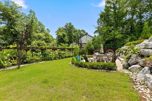 9321 Royal Shadows Drive, Chattanooga, TN 37421