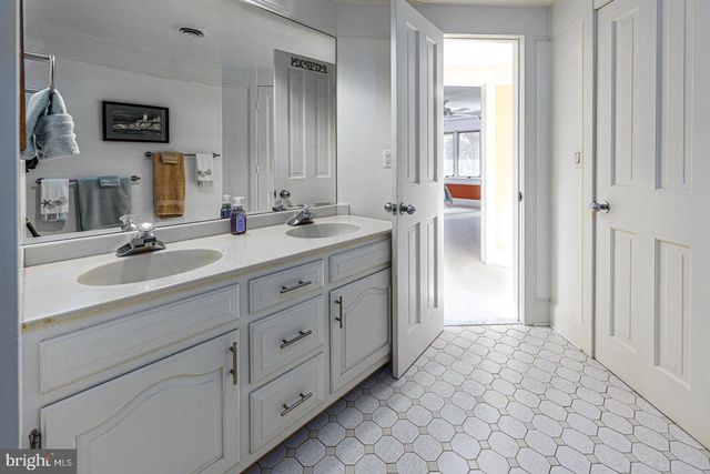 377 HEMSLEY DR, Queenstown, MD 21658