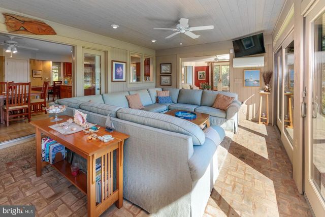 377 HEMSLEY DR, Queenstown, MD 21658