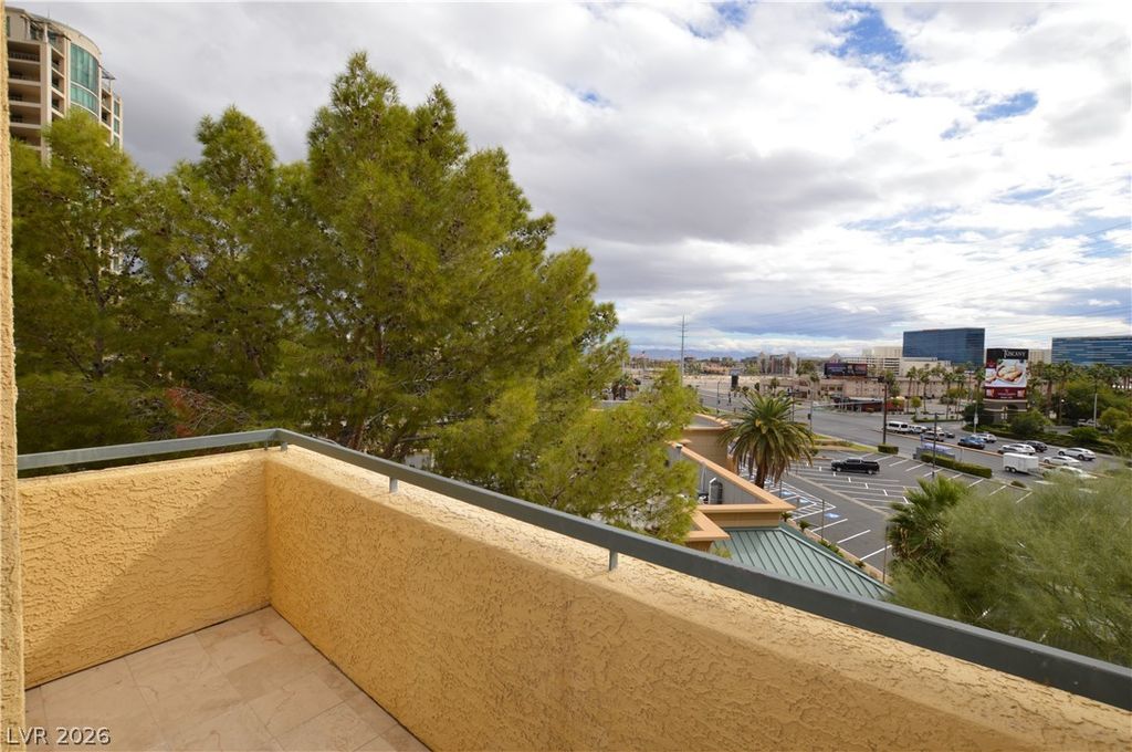 Image 20 of property listing at 270 East Flamingo Road 418, Las Vegas, NV 89169