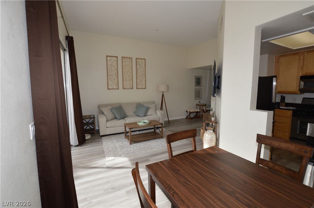 Image 3 of property listing at 270 East Flamingo Road 418, Las Vegas, NV 89169