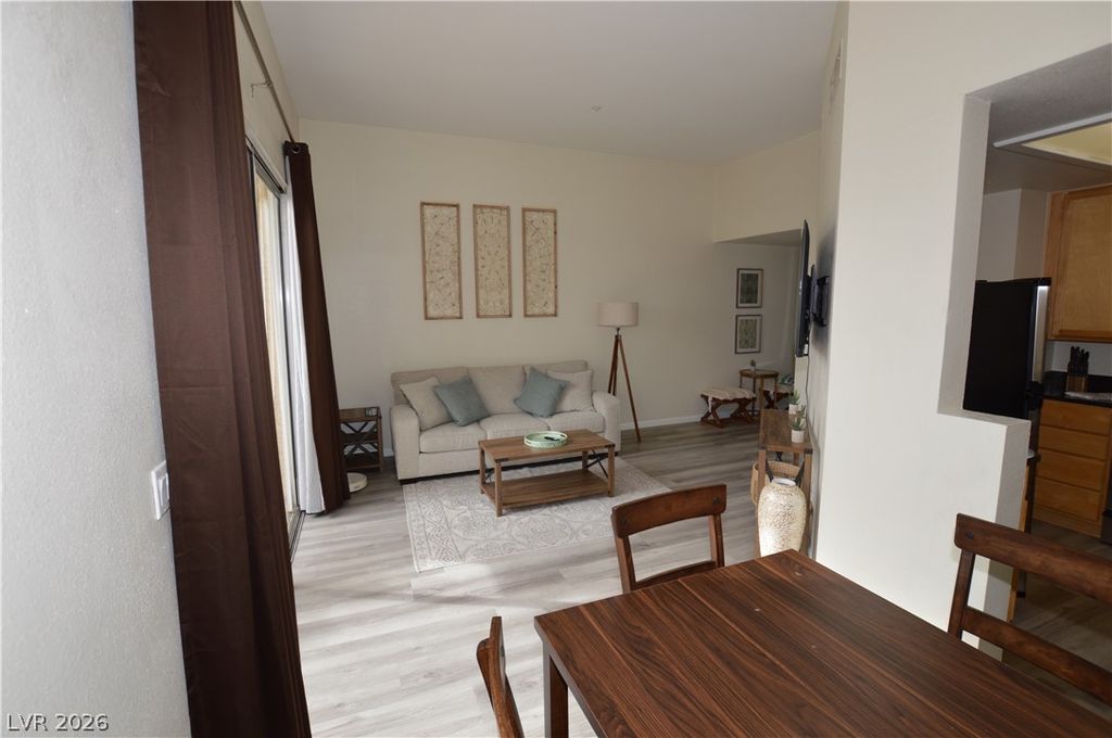 Image 5 of property listing at 270 East Flamingo Road 418, Las Vegas, NV 89169